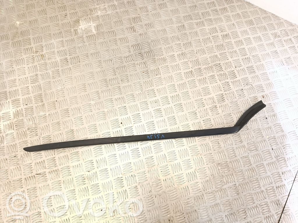 Volvo XC40 Windshield trim 