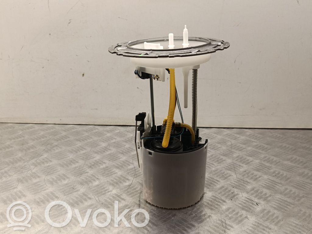 Volvo XC40 Bomba interna de combustible 