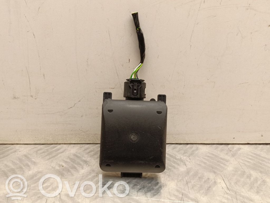 Volvo XC40 Distronic sensor radar 