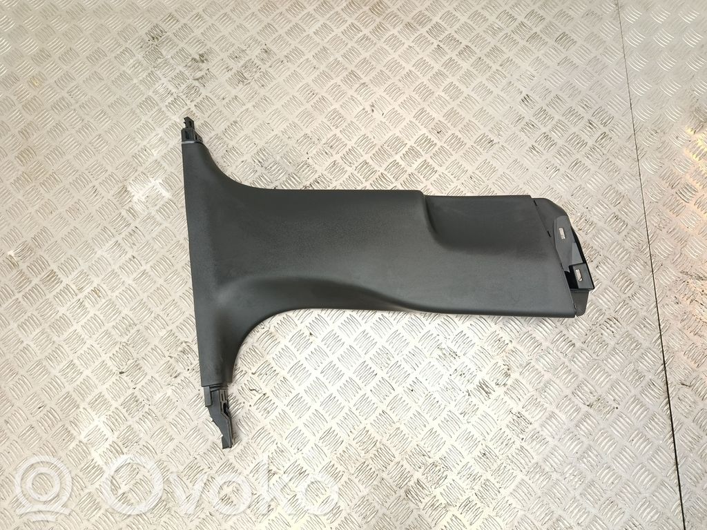 Tesla Model Y Pilar (B) (inferior) 