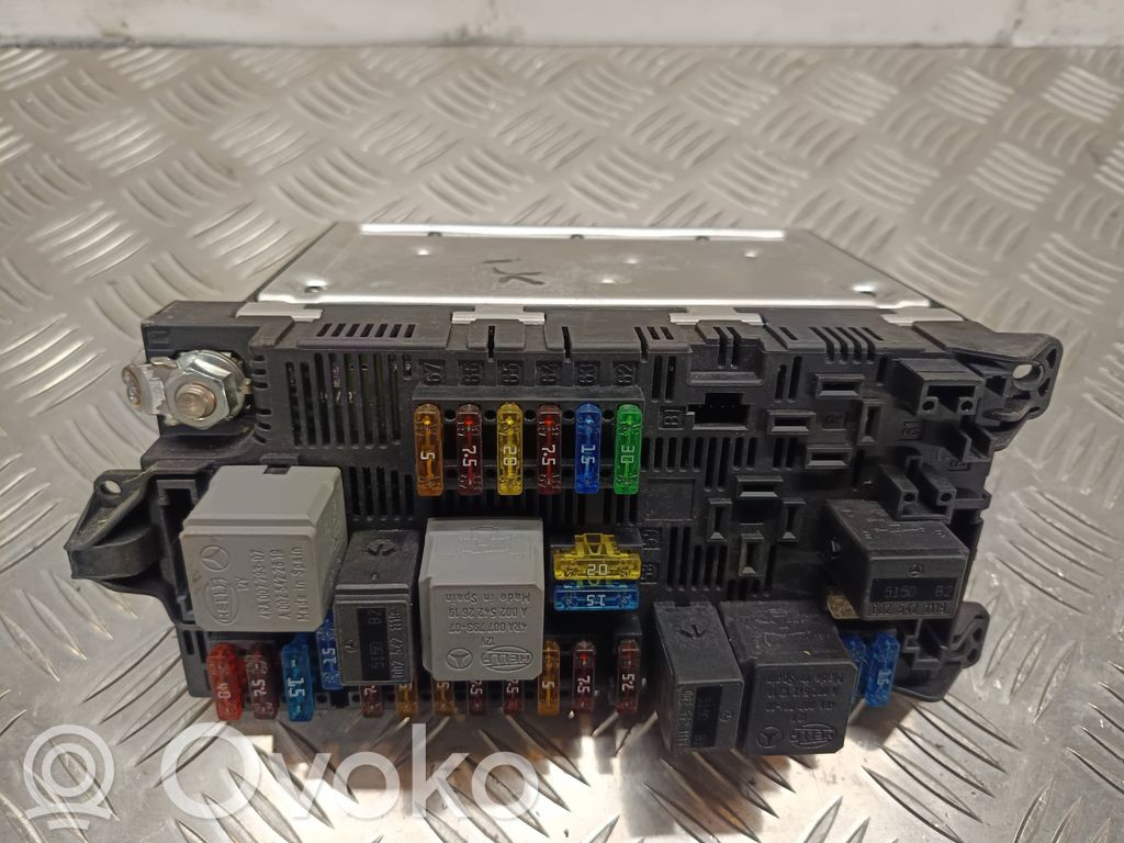 Mercedes-Benz E W211 Fuse module 