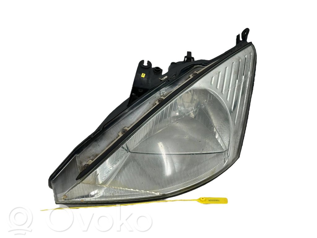 Ford Focus Headlight/headlamp 