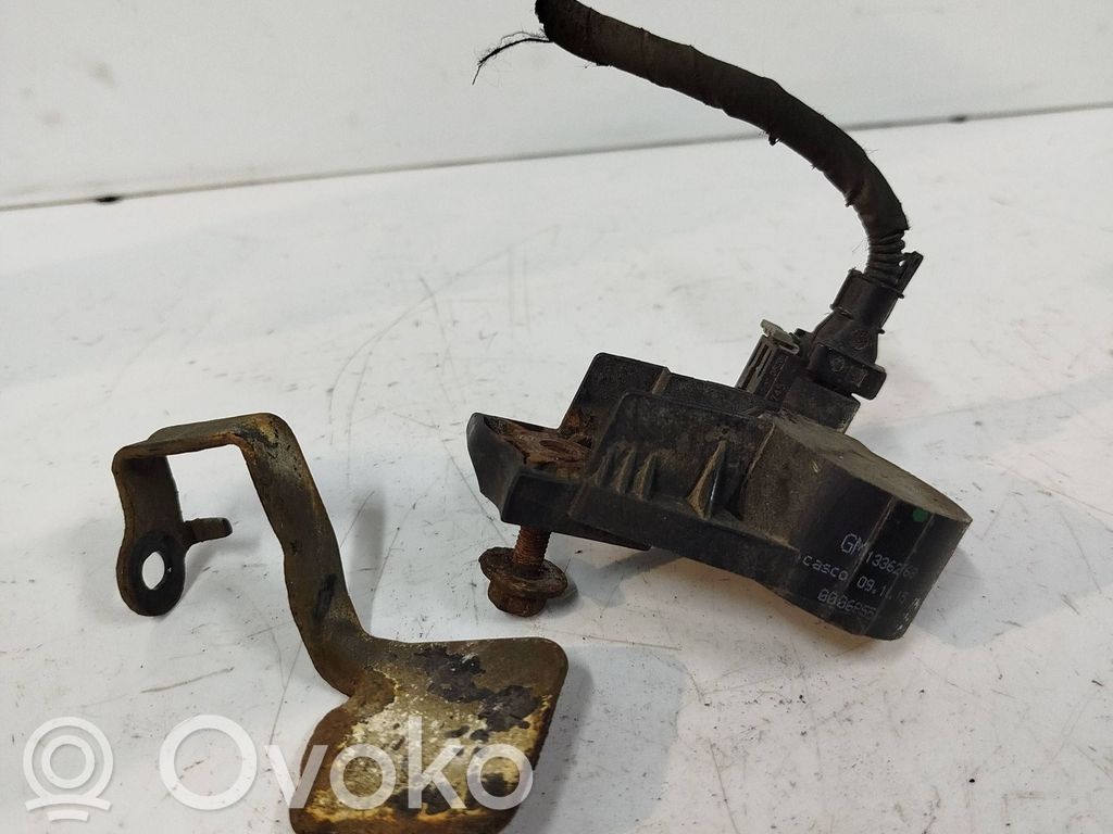 Opel Astra J Sensor de nivel del faro delantero/principal 