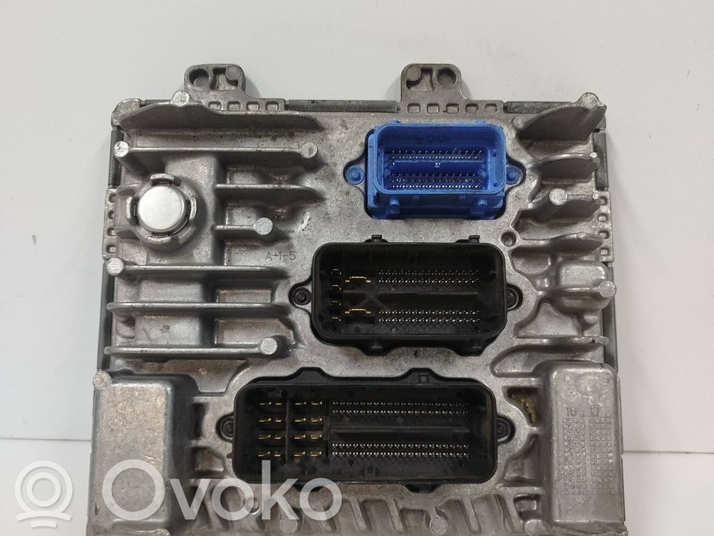 Opel Meriva B Engine control unit/module 