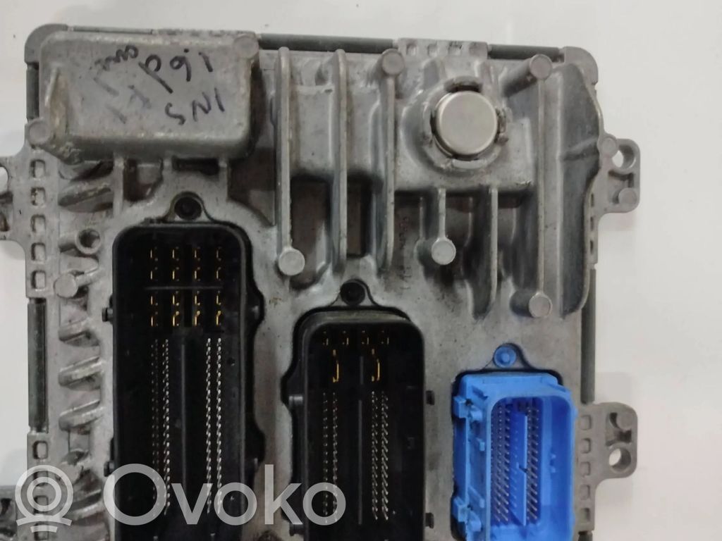 Opel Insignia A Engine control unit/module 