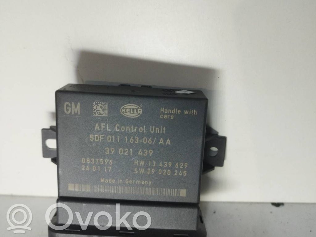 Sterownik / moduł świateł Xenon   5DF01116306,39021439
