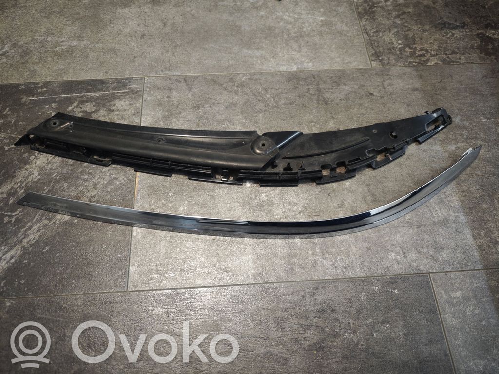 Volkswagen PASSAT B8 Uchwyt / Mocowanie lampy przedniej 