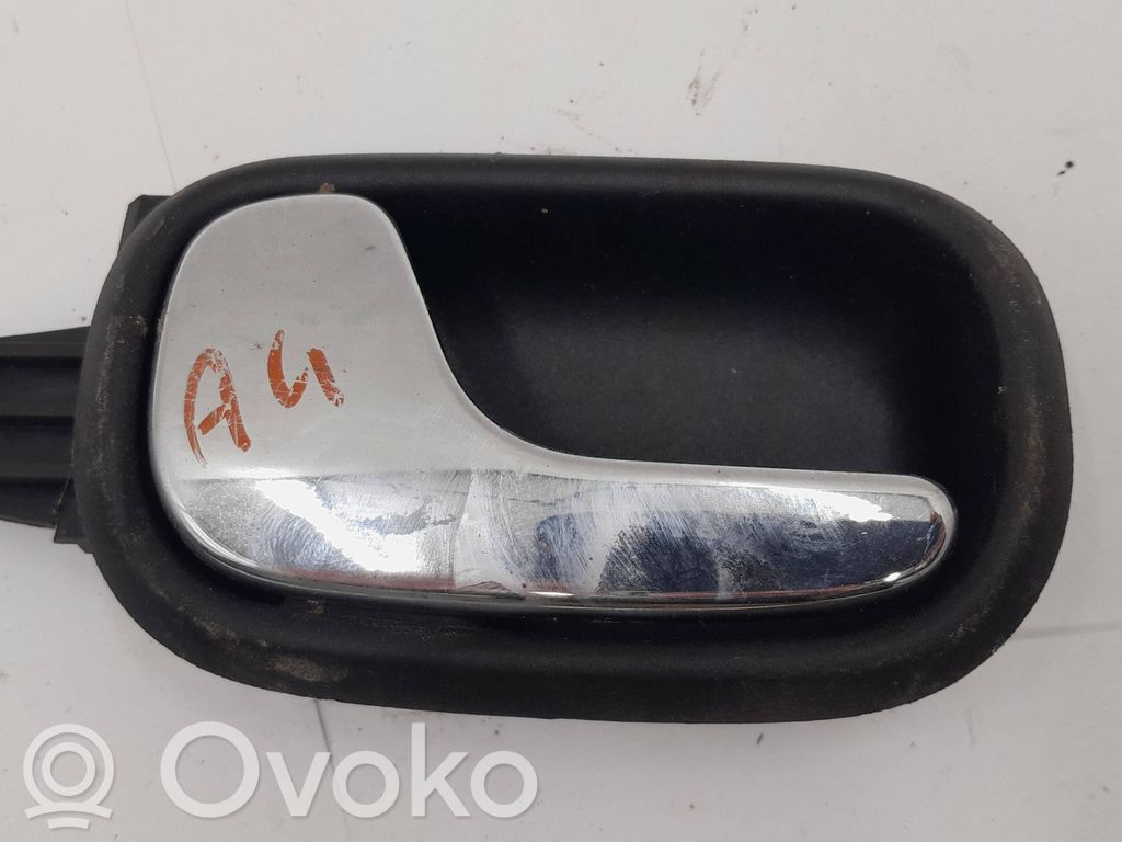 Audi A4 S4 B5 8D Manecilla interna puerta trasera 