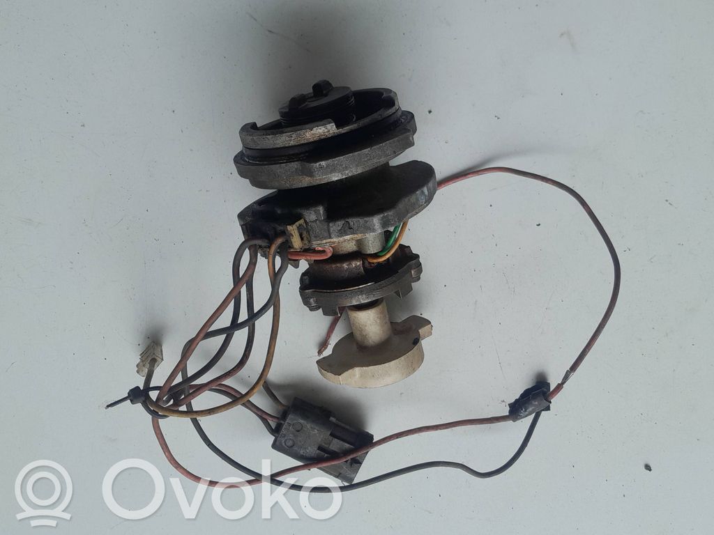 Opel Kadett E Distribuidor de las bujías 