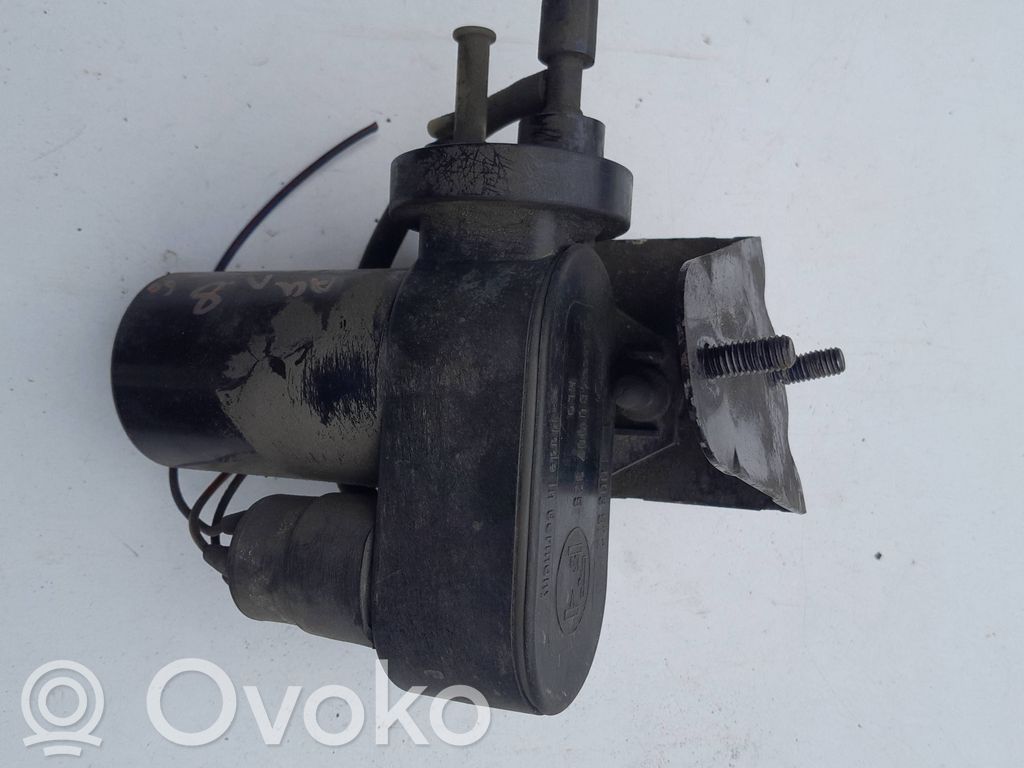 Audi A8 S8 D2 4D Pompe à vide de régulateur de vitesse 
