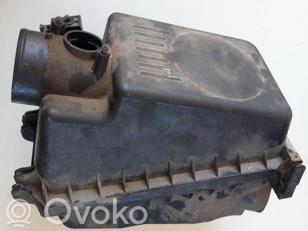 Toyota Corolla E120 E130 Ilmansuodattimen kotelo 