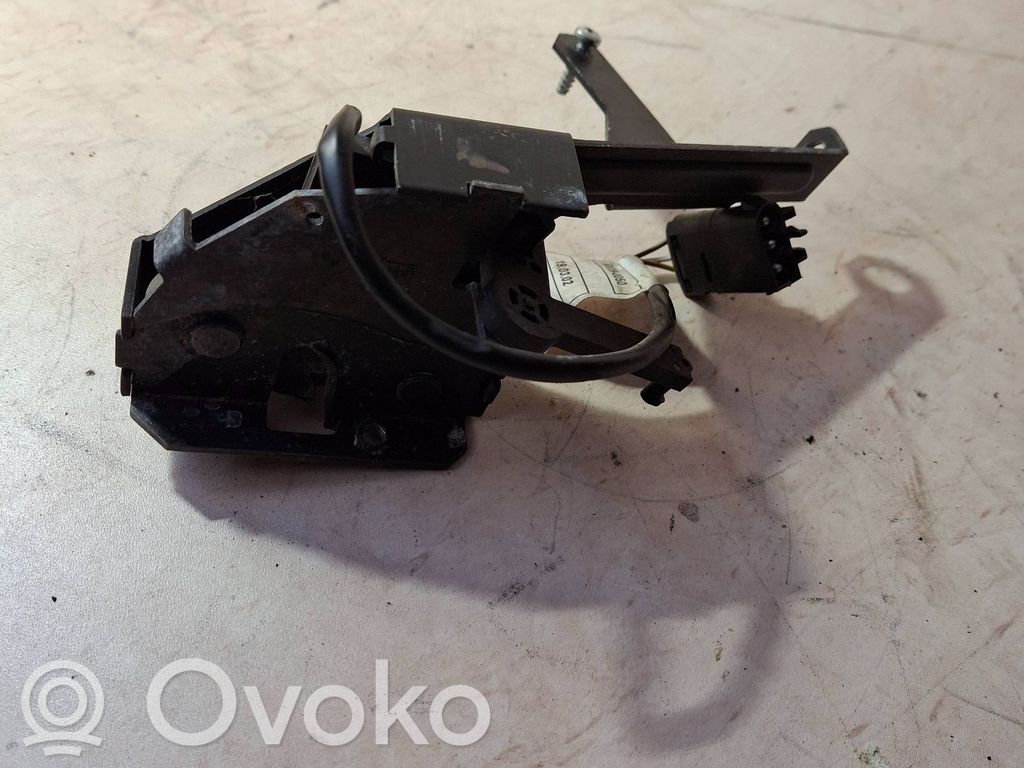 Tailgate/trunk/boot lock/catch/latch   8238469,5124