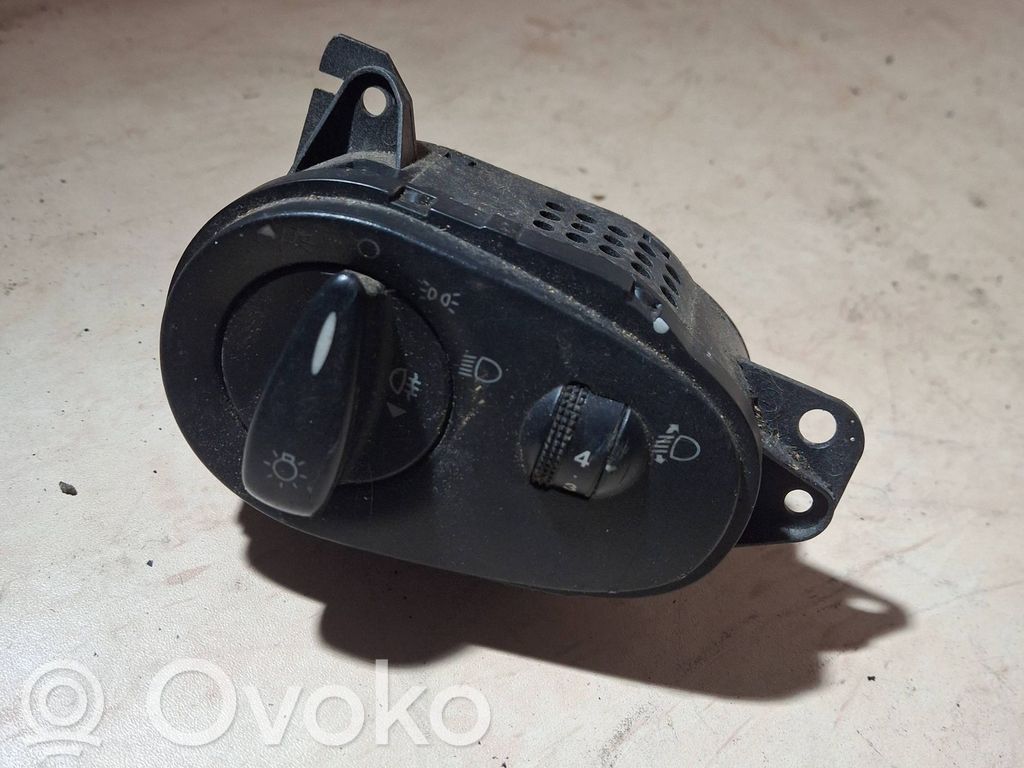 Light switch   98AG13A024CH,020522C,04052524