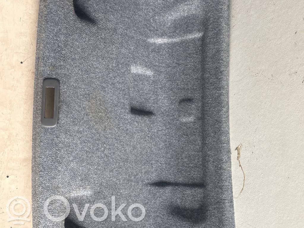 Volvo S80 Tailgate trim 