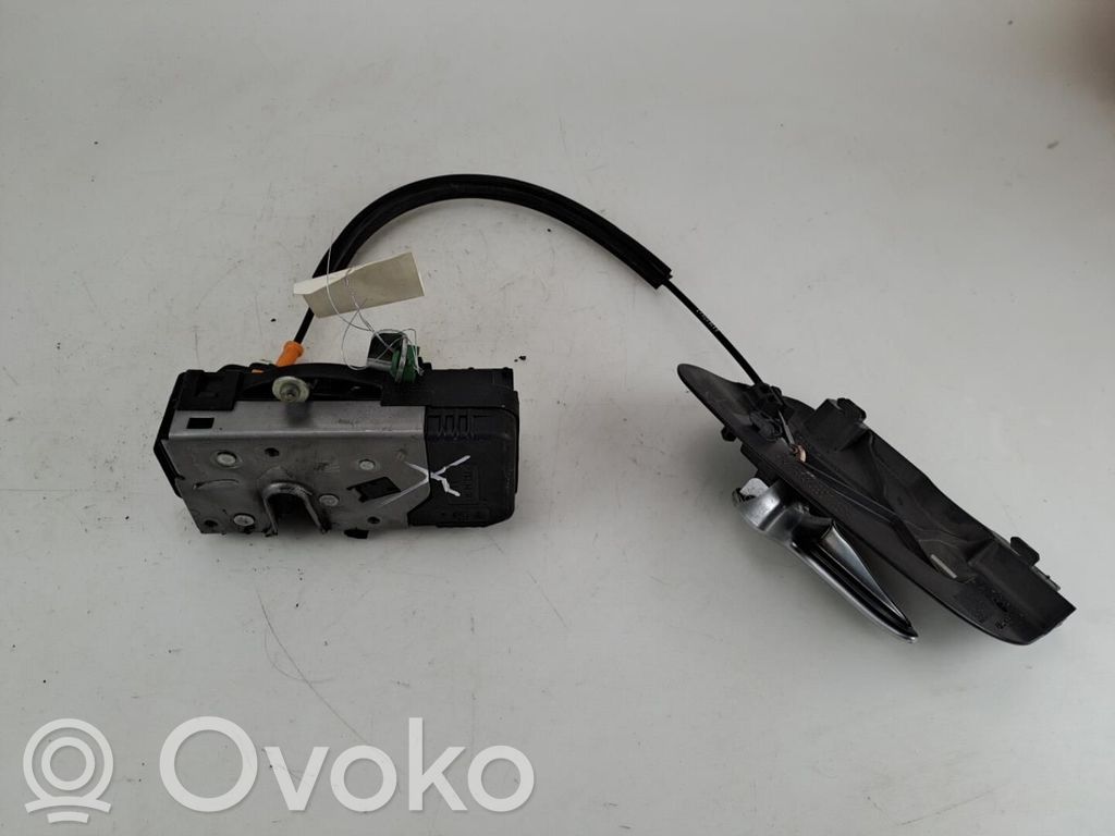 Etuoven lukko