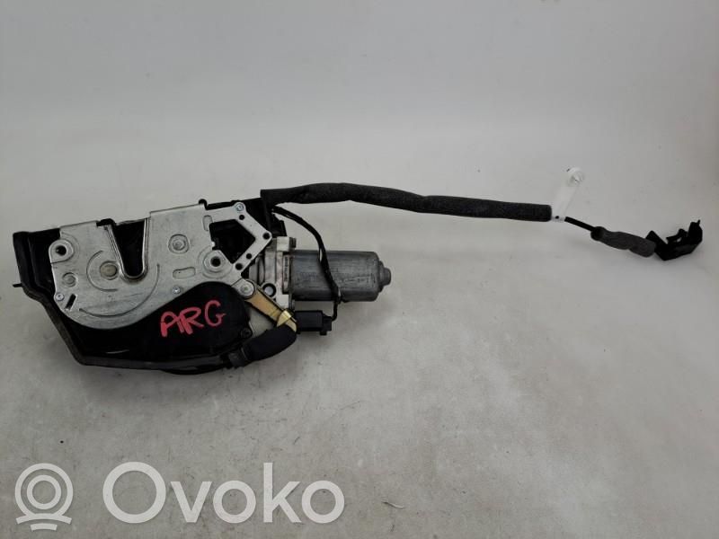 BMW 7 E65 E66 Takaoven lukko 