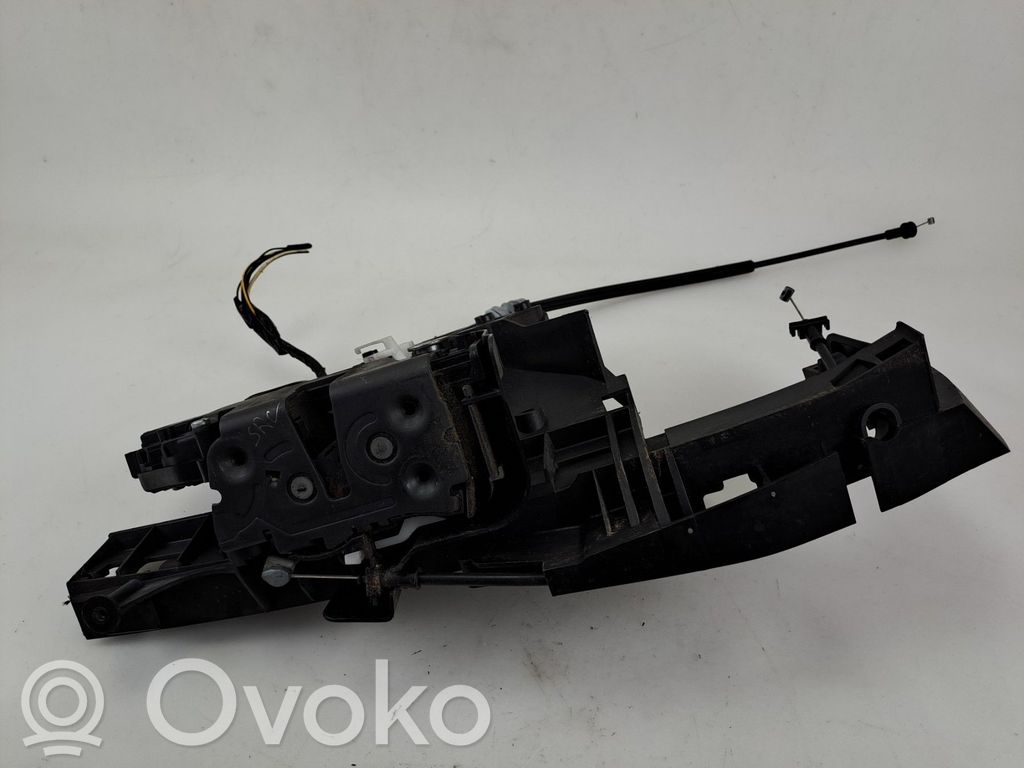 Volvo V50 Priekšpusē slēdzene 