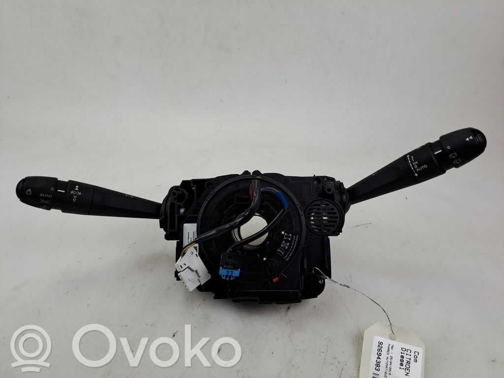 Citroen C4 Cactus Interruptor/palanca de limpiador de luz de giro 