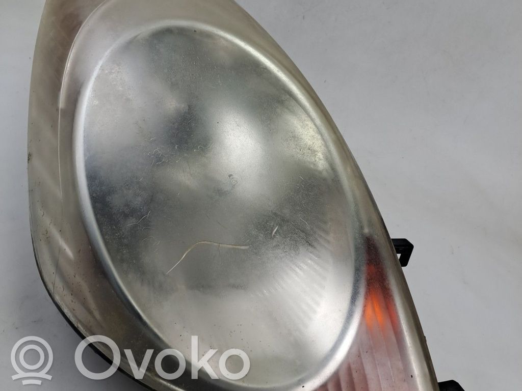 Nissan Note (E11) Headlight/headlamp 