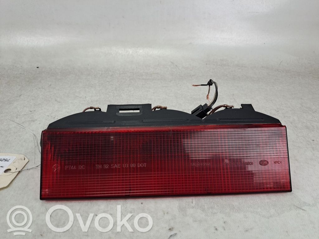 Chrysler PT Cruiser Third/center stoplight 