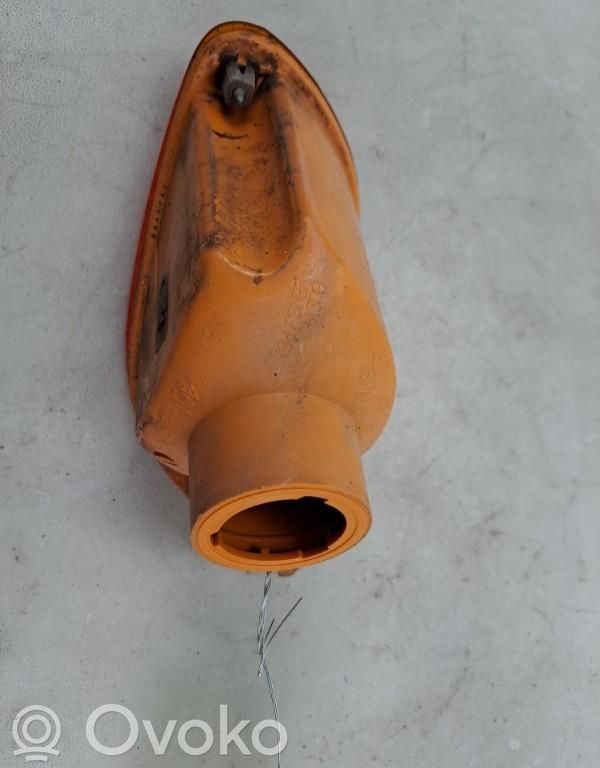 Front fender indicator light   1215917