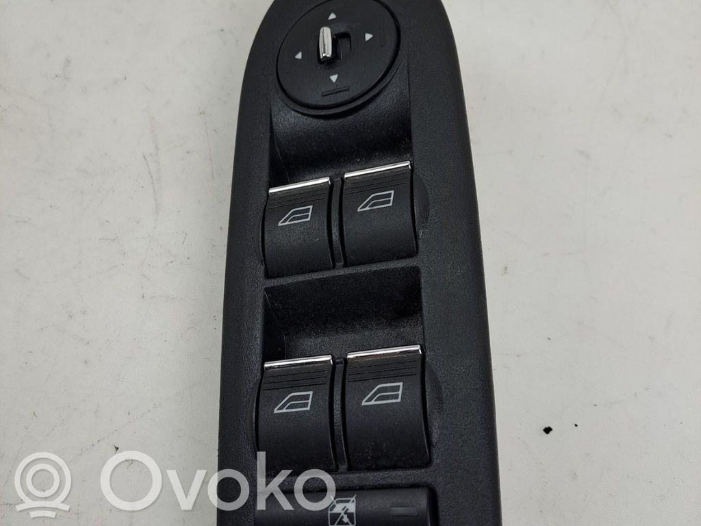 Electric window control switch   1547152