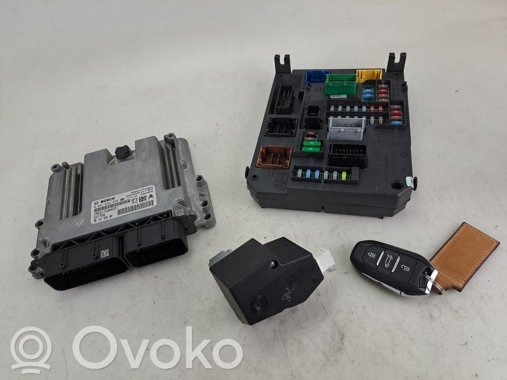 DS Automobiles 4 Engine ECU kit and lock set 