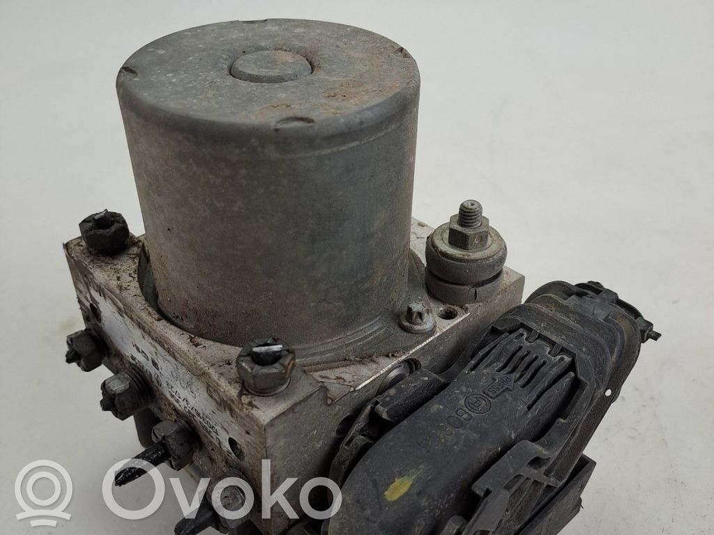 Opel Vivaro ABS Pump 