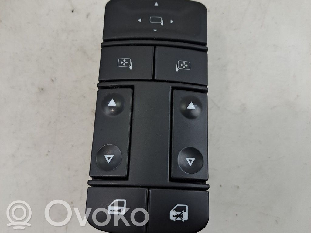 Opel Vectra C Przyciski szyb 