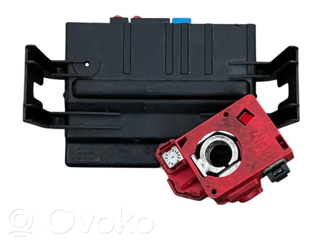 Module de fusibles   10688710