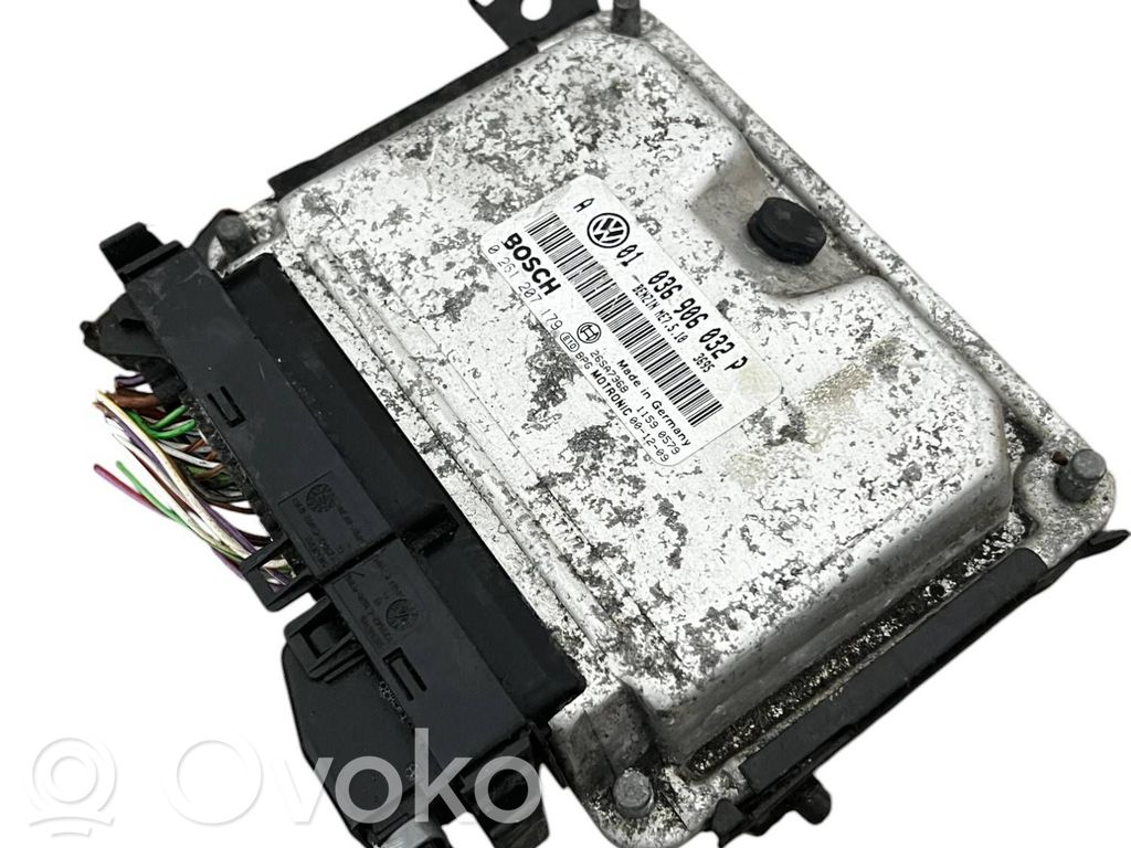Engine control unit/module   036906032P,26SA7368,0261207179