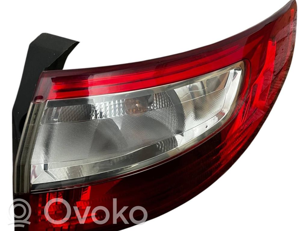 Renault Fluence Galinis žibintas kėbule 