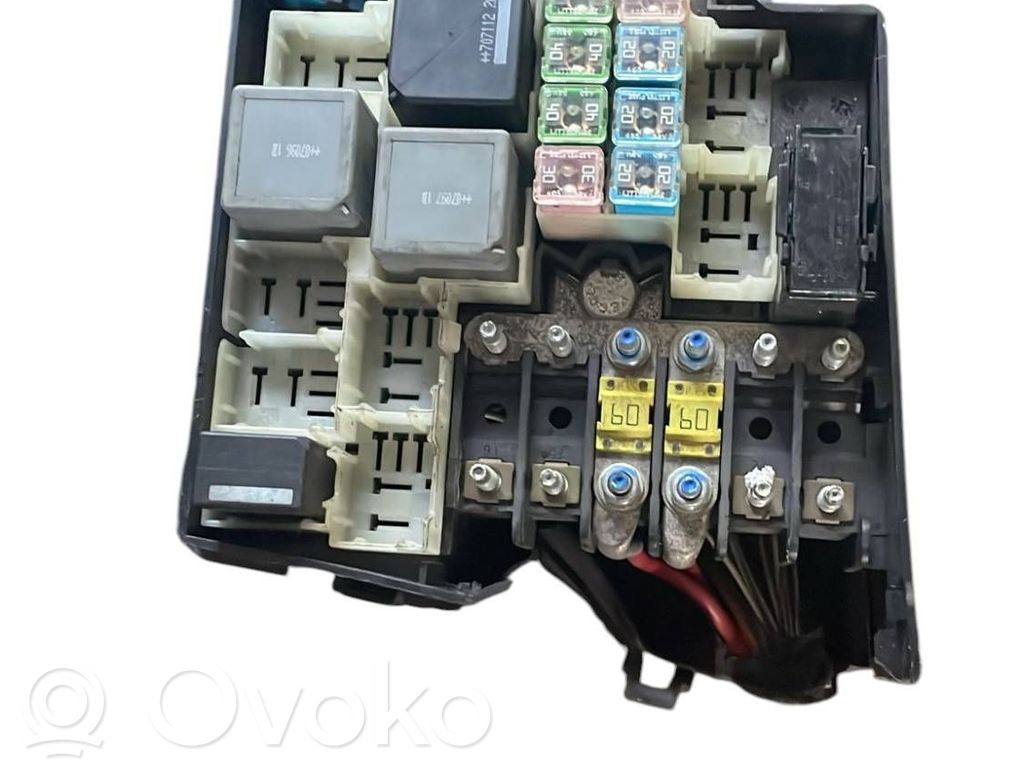 Ford Focus C-MAX Fuse module 