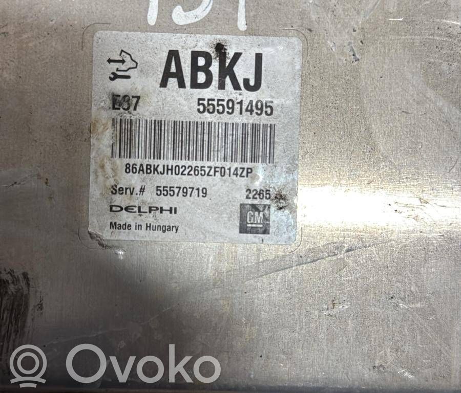Opel Astra J Calculateur moteur ECU 