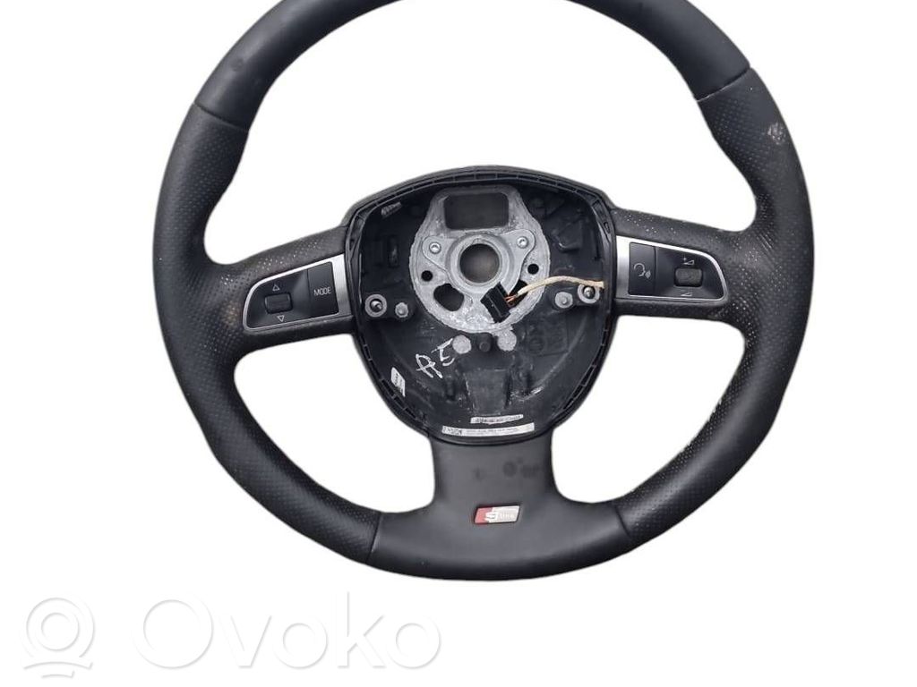 Audi A5 8T 8F Ohjauspyörä 