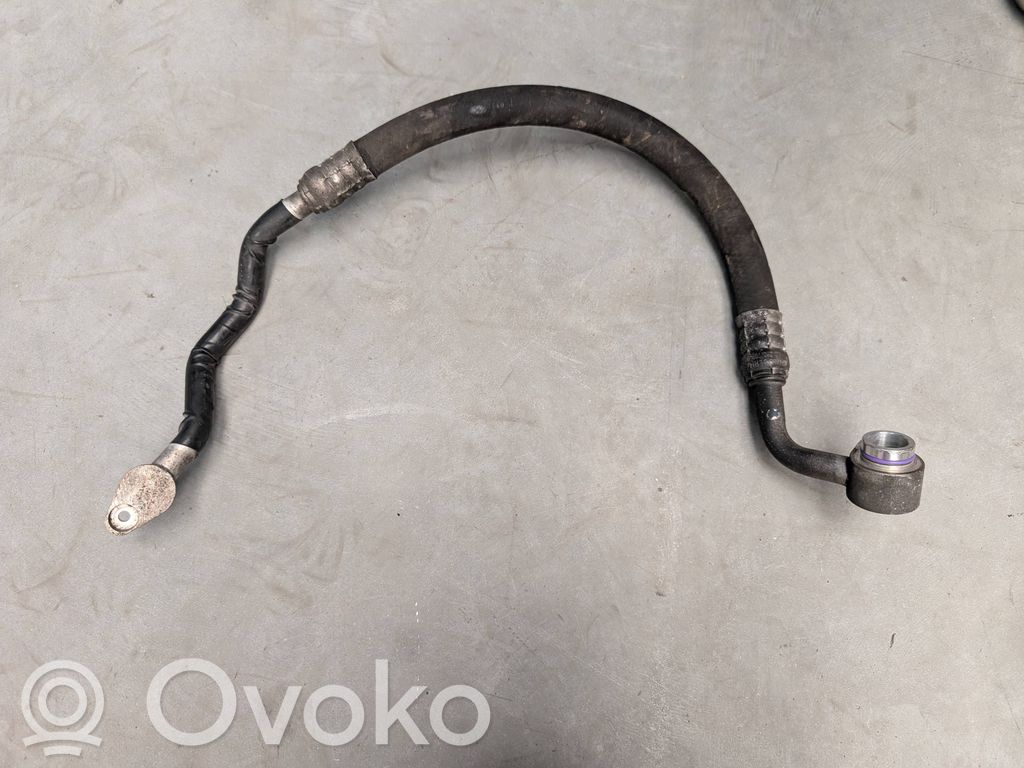 Audi A8 S8 D3 4E Ilmastointilaitteen putki (A/C) 