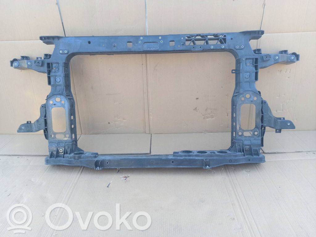 Hyundai Santa Fe Pas przedni 