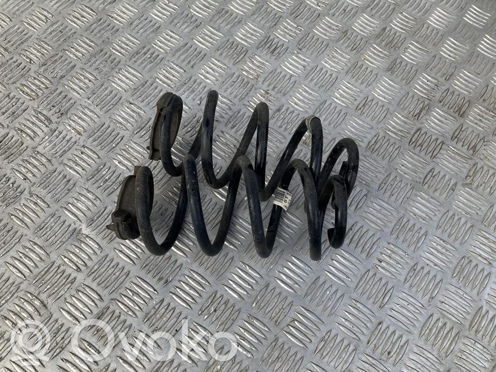 BMW 1 F40 Rear coil spring 