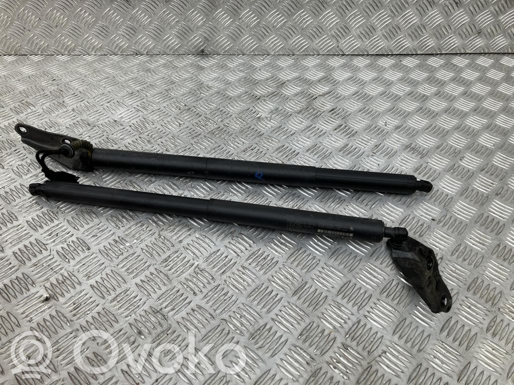 BMW X2 F39 Tailgate strut 