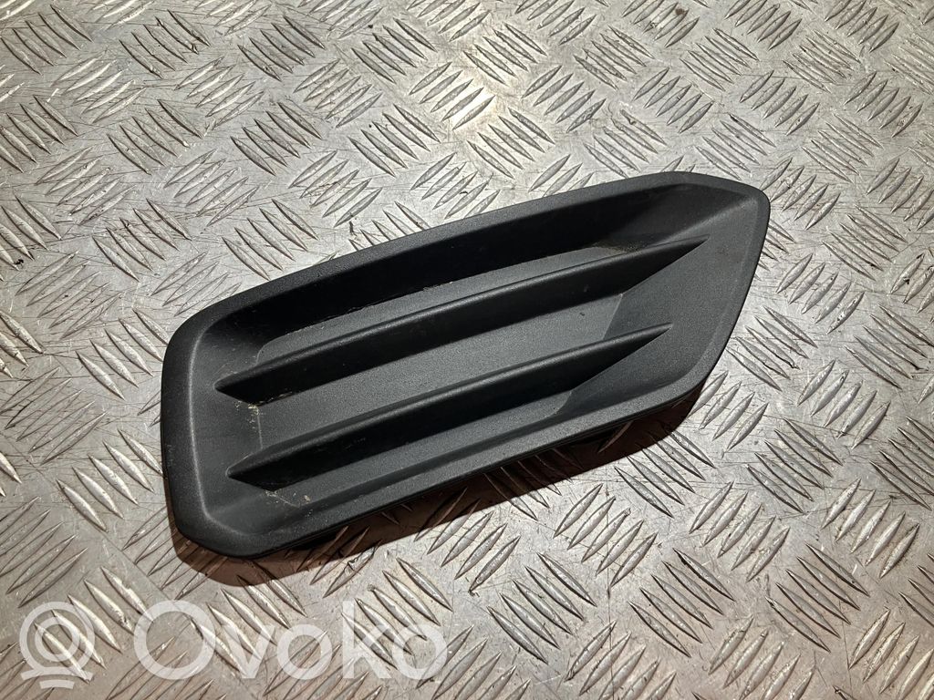 Volvo XC40 Front bumper lower grill 