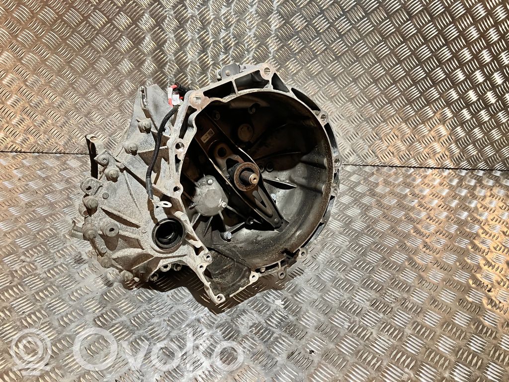 BMW 1 F40 Scatola del cambio manuale a 6 velocità 