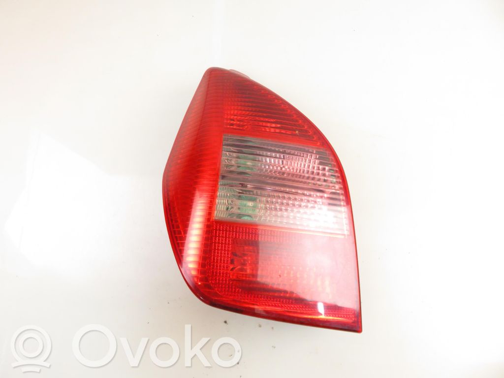 Citroen C2 Galinis žibintas kėbule 