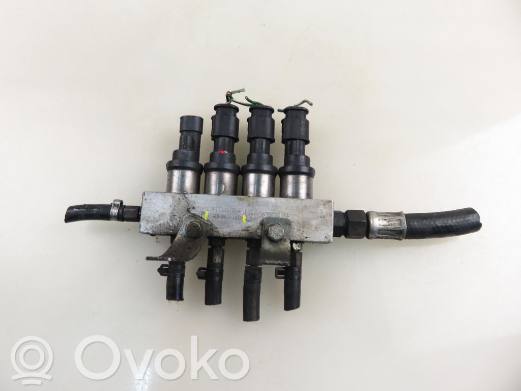 Renault Megane II Sprauslu komplekts 