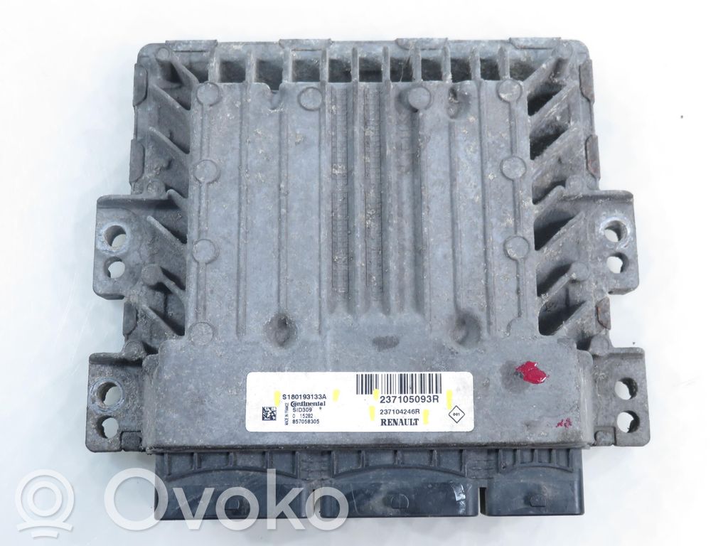 Renault Master III Engine control unit/module 