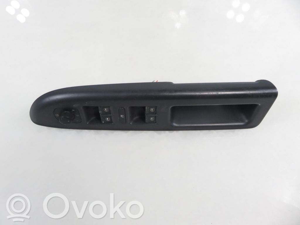 Electric window control switch   5M1867371C,5M1867371C