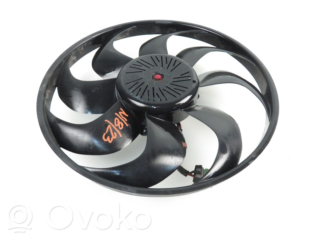 Ford Focus Ventilatoru komplekts 