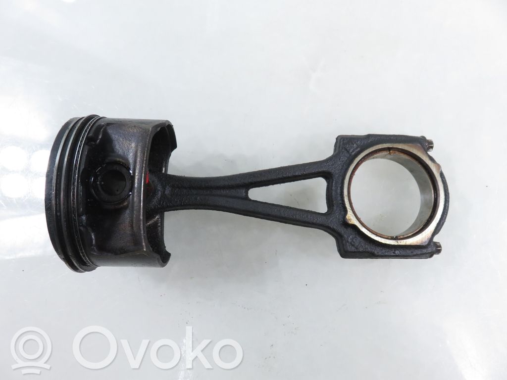 Opel Astra G Pistón con biela 