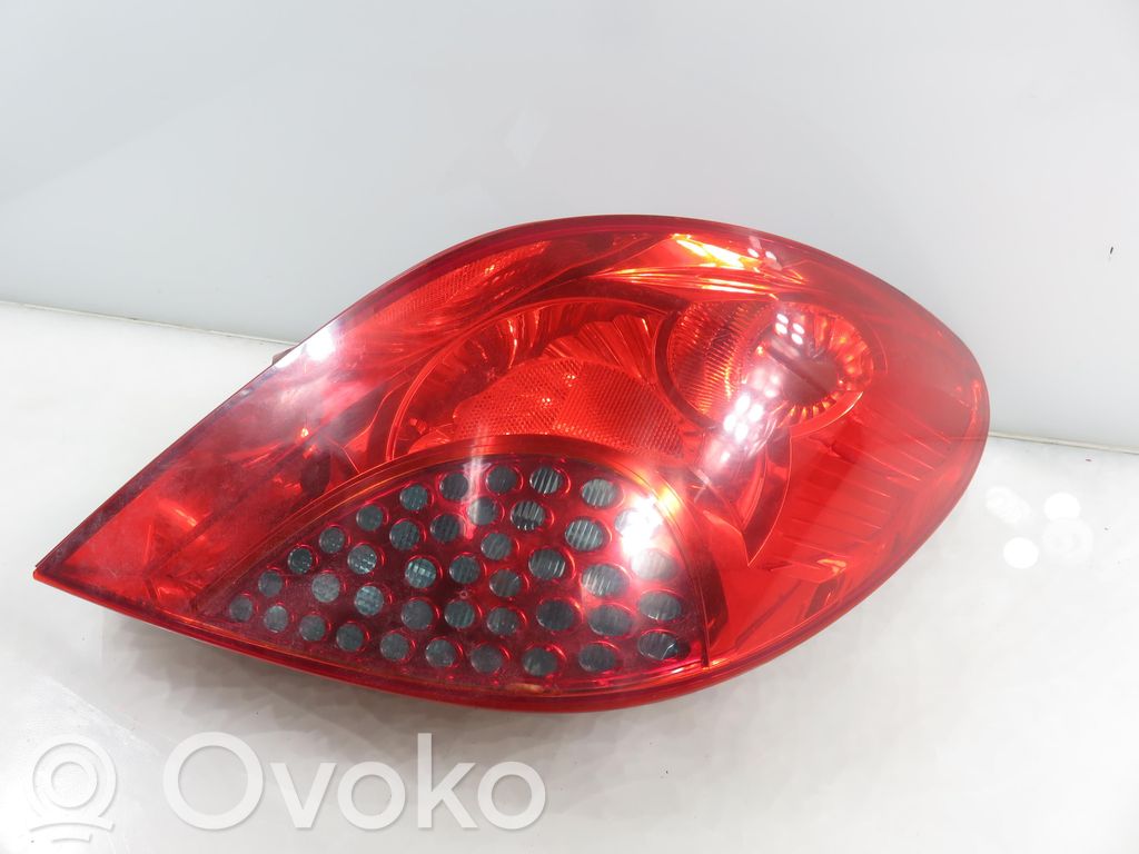 Takavalot   964998658003,964998658003