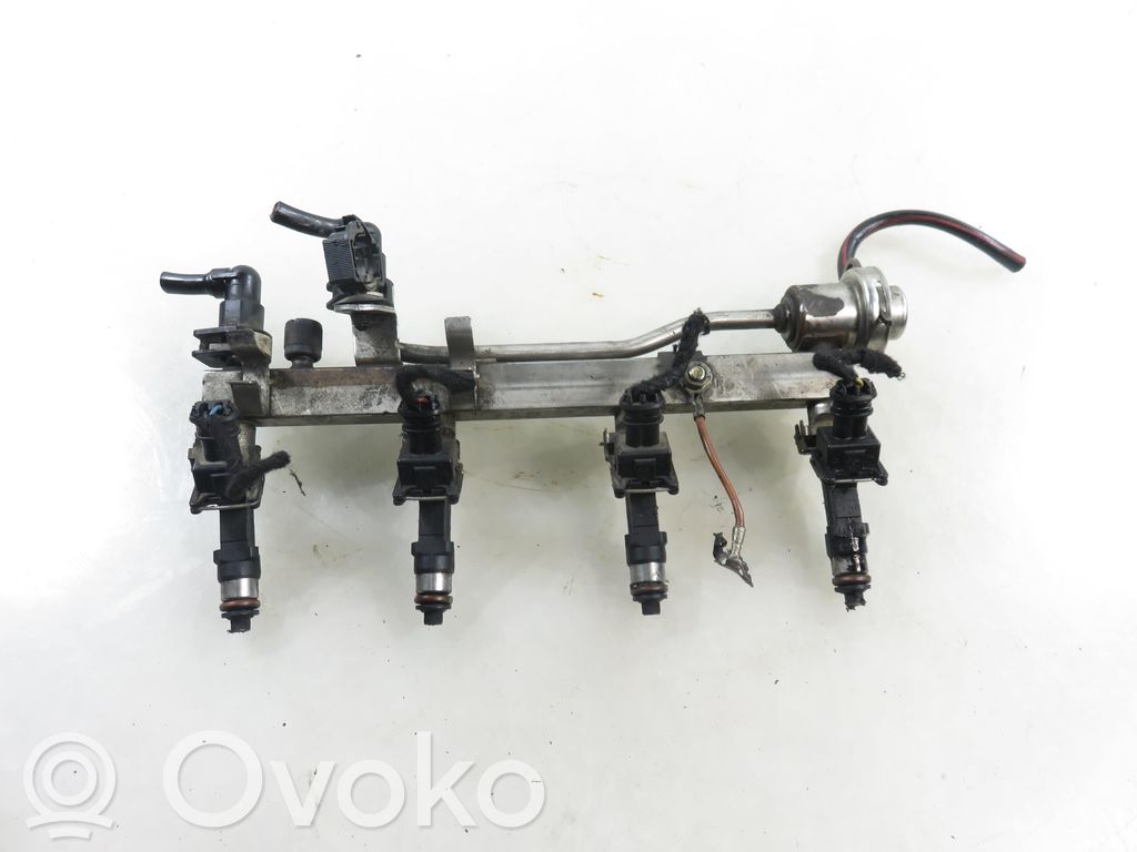 Opel Meriva B Polttoainepääputki 