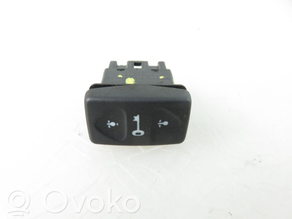Land Rover Freelander Central locking switch button 